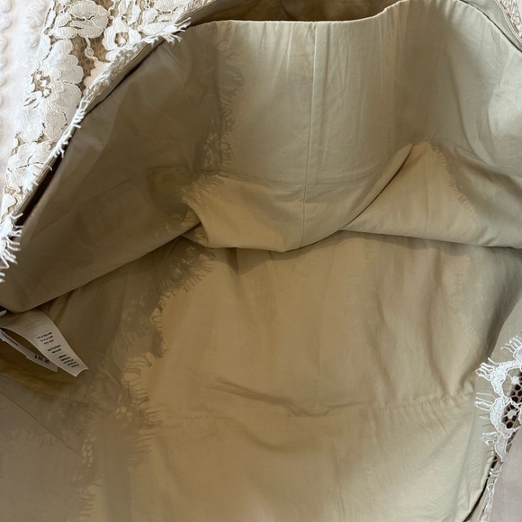 Alice & Olivia Leann Lace mini dress - Picture 10 of 12